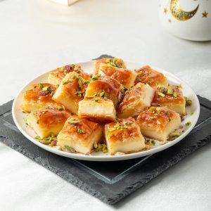 Baklava with cream (2pcs)